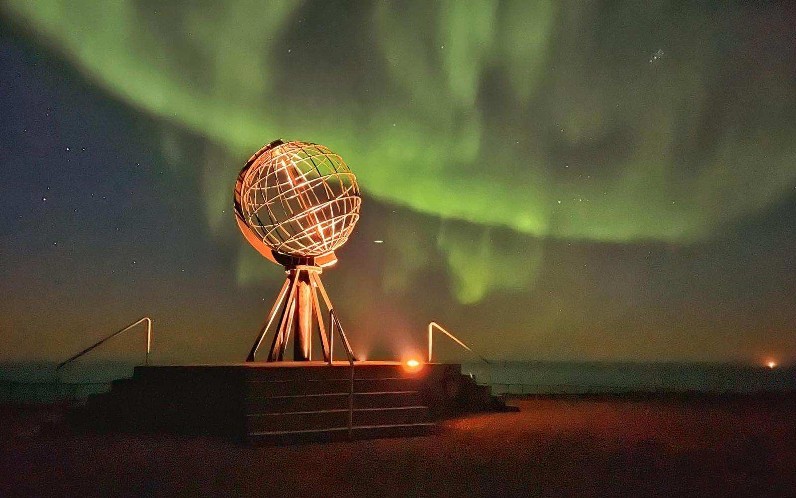 Når mørket returnerer kommer også nordlyset tilbake. Dette bildet er fra Nordkapp tatt i september. Foto: Hilde Fagerhaug