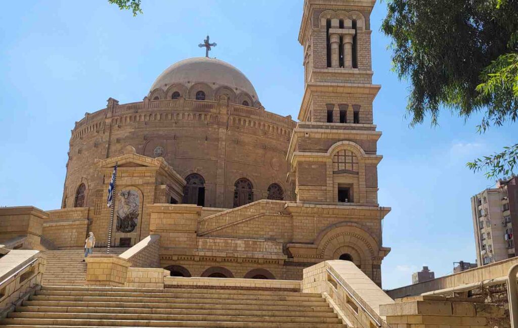 Kirken i Kairo som henger.