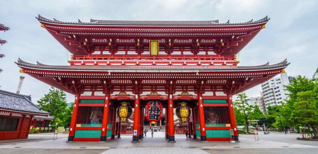 Et av mange berømte templer; dette er Senso-Ji Temple i Asakusa